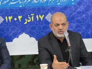 تصویر دولت گوشه‌نشینی و صدور فرمان را مطلوب نمی‌داند