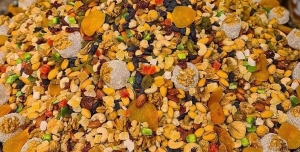 تصویر اعلام قیمت آجیل شب یلدا