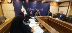 تصویر رویکرد دولت، کاهش وابستگی به منابع نفتی و تعهدزا و افزایش درآمدها در منابع عمومی است