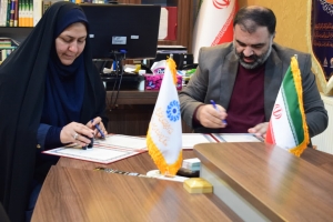 تصویر تفاهم نامه همکاری کتابخانه‌های عمومی و دانشگاه علمی کاربردی مشکات ولایت استان البرز امضا شد