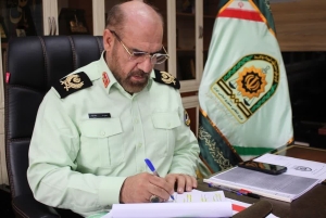 تصویر پیام تبریک فرمانده انتظامی استان به مناسبت گرامیداشت روز معلم