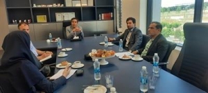 تصویر بازدید مدیرکل اموراقتصادی و دارایی استان البرز از شرکت آرنا حیات دانش
