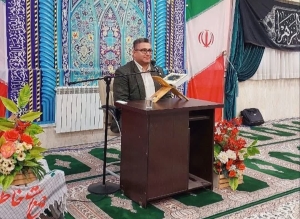 تصویر تلاوت نورانی استاد مهدی فلاح نژاد،هفته بسیج در دانشگاه آزاد اسلامی واحد هشتگرد