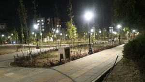 تصویر تجهیز بوستان‌های کرج به لامپ‌های کم‌مصرف؛ انرژی خورشیدی در دستور کار