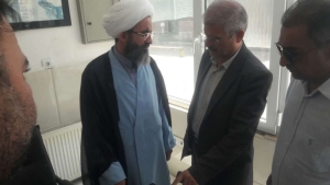 تصویر بازدید امام‌جمعه شهرستان نظرآباد از مرکز خرید گندم خورشید دانه