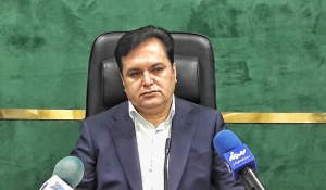 تصویر شهیدان زنده‌اند و چراغ راه ملت هستند