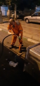 تصویر شستشوی سطل‌های زباله سطح شهر هشتگرد برای حفظ سلامت شهروندان