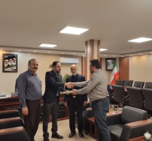 تصویر گام‌های پایانی ساخت کتابخانه عمومی شهر طالقان