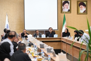 تصویر بررسی عملکرد فنی و مالی اسکی البرز در مجمع سالیانه هیئت