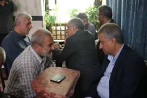 تصویر برگزاری میز خدمت به مناسبت هفته دولت با حضور فرماندار شهرستان طالقان برگزار شد