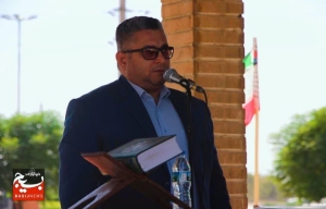 تصویر تلاوت فاخر استاد مهدی فلاح نژاد هفته دفاع مقدس در شهرستان ساوجبلاغ-البرز