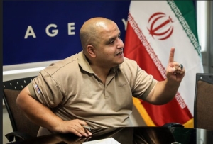 تصویر «بخوانیم» تا در این خاک خانه‌ای از معنا بسازیم