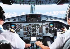 تصویر آموزش 70 درصد خلبانان در فرودگاه بین‌المللی پیام
