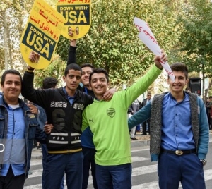 تصویر آمادگی کرج برای برگزاری راهپیمایی۱۳ آبان