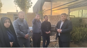 تصویر بازدید فرماندار از گلخانه چپردار در شهر کوهسار