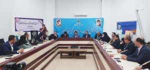 تصویر کتاب باید در سبد فرهنگی خانواده‌های البرزی قرار گیرد