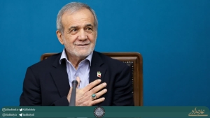 تصویر پرونده مطالبات مردمی شهرستان‌های غرب البرز روی میز رئیس جمهور قرار گرفت