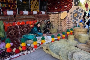 تصویر نمایشگاه اقوام ایرانی و مشاغل خانگی در کرج آغاز شد