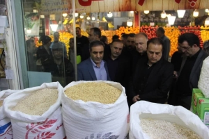 تصویر تأمین پایدار کالاهای اساسی و تقویت شبکه توزیع از اولویت‌های اقتصادی استان است