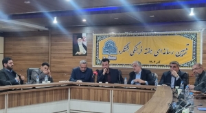 تصویر تأکید شهردار هشتگرد بر احیای کاروانسرای ینگی امام