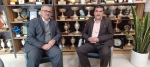 تصویر نشست معاون تربیت بدنی و سلامت آموزش و پرورش و مدیرعامل مجمع خیرین مدرسه ساز استان البرز