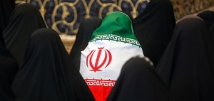 تصویر اجتماع زنان و دختران فاطمی در کرج برگزار می‌شود