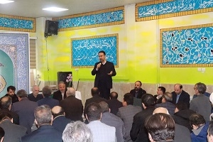 تصویر ادای احترام فرهنگیان البرز به دانش آموز شهید