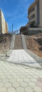 تصویر اتمام عملیات اجرایی پله دسترسی محله امامت شهر مهستان