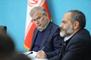 تصویر با احداث نیروگاه‌های خورشیدی ۳۹۰ واحد تولیدی و صنعتی البرز از قطعی برق خارج شدند