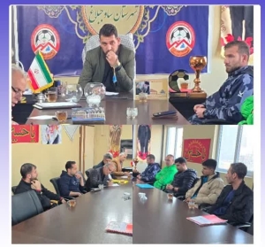 تصویر قرعه‌کشی لیگ مدارس فوتبال مجاز ساوجبلاغ برگزار شد