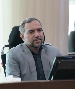 تصویر تأکید عضو شورای شهر کرج بر بازگشت ایستگاه مترو المهدی به طرح اجرایی