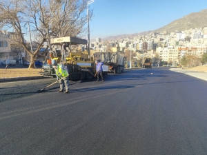 تصویر روکش مکانیزه آسفالت رینگ ۳۰ متری اسلام‌آباد انجام شد