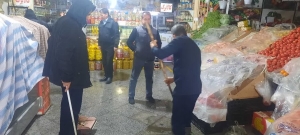 تصویر پویش مردمی برای پاکسازی بازارهای روز میوه و تره‌بار آغاز شد