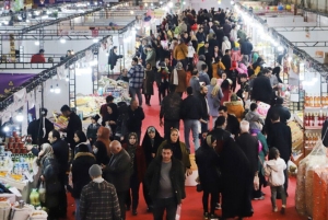 تصویر گشایش نمایشگاه تنظیم بازار در کرج؛ عرضه مستقیم کالاهای اساسی