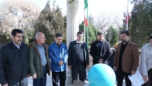 تصویر آیین غبارروبی مزار شهدای گمنام کمال‌شهر برگزار شد