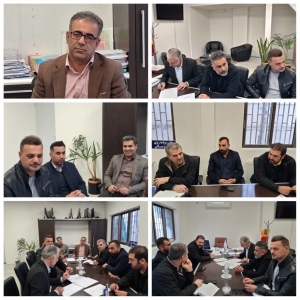 تصویر برپایی نمایشگاه‌های عرضه اقلام اساسی در فردیس و مشکین‌دشت همزمان با دهه فجر