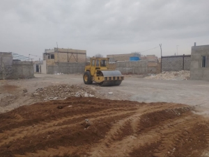 تصویر زیرسازی و بیس‌ریزی کوچه‌های مقدم و سیدالشهدا در شهرک وحدت هشتگرد