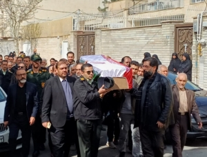 تصویر وداع البرزی‌ها با اسطوره صبر، جانباز شهید «حسن سام‌خانیانی»؛