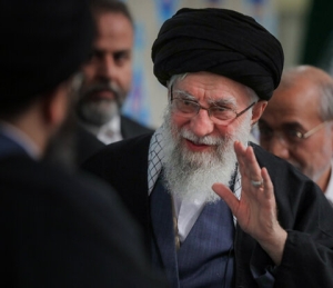 تصویر شهادت جامه‌ای برازنده به تن رهبر عزت‌مند انقلاب بود