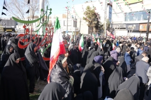 تصویر اجتماع پرشور مردمی امت حزب الله شهرستان فردیس، در پی شهادت امام خامنه ای