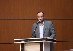 تصویر مردم با حضور در صحنه، دشمن را خلع سلاح می‌کنند