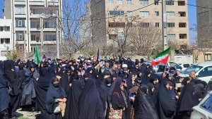 تصویر تظاهرات مردمی در محکومیت جنایات آمریکای بعد از نمـاز جمعه محمدشهر