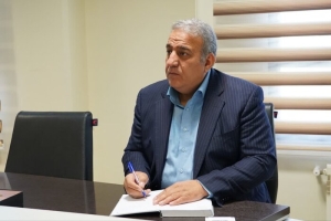 تصویر مجاهدت کارکنان بانک‌ها امنیت اقتصادی مردم را تضمین کرد