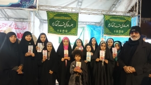 تصویر پنجاه‌ونهمین شب قیام قرآنی در محمدشهر برگزار شد