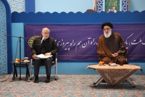 تصویر ائمه جمعه؛ پیشگامان تبیین، روایتگری و خدمت‌رسانی در برهه حساس کنونی هستند