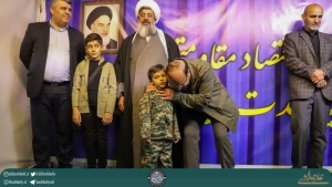 تصویر تجمع مردمی در بیعت با رهبر معظم انقلاب اسلامی در شهرستان ساوجبلاغ