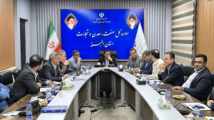 تصویر باید از مدیر پشت‌میزنشین عبور کنیم؛ در میدان تولید و کنار مردم باشیم