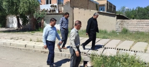 تصویر مسئولان شهری از پروژه‌های عمرانی شهرک ینگی‌امام بازدید کردند