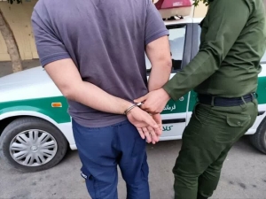 تصویر دستگیری سارق حرفه ای لوازم داخل خودرو در شهرستان چهارباغ