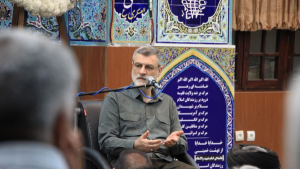 تصویر شهید رئیسی و یارانش مسیرِ مدیریتِ ترازِ انقلاب را ترسیم کردند